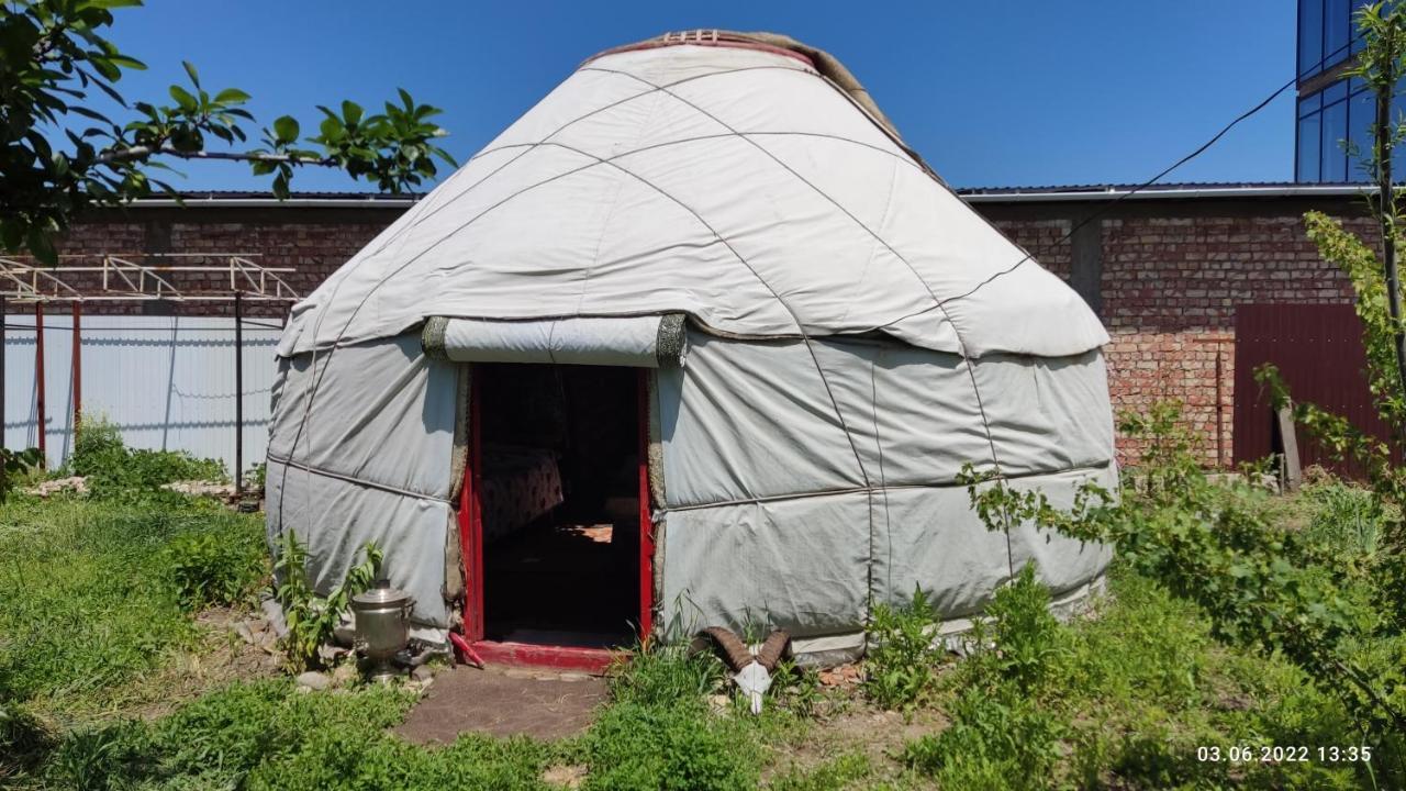 Karakol Yurt Lodge Eksteriør bilde